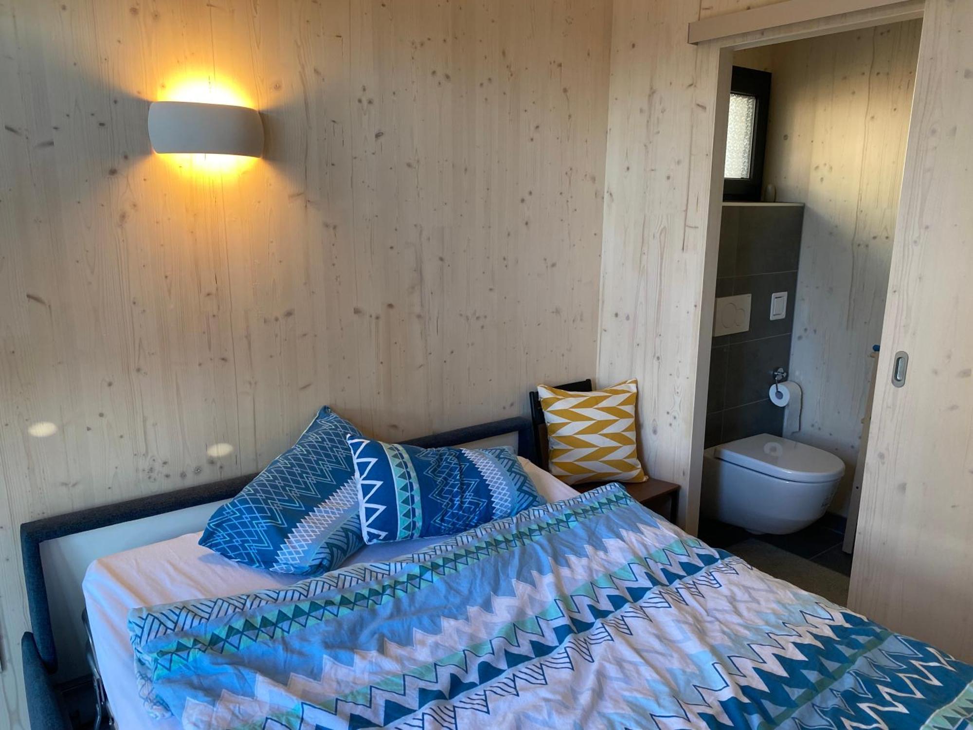 Auf Wolke 7 - Gaeste-Studio Im Mini House In Ch-4556 Aeschi So Exteriör bild